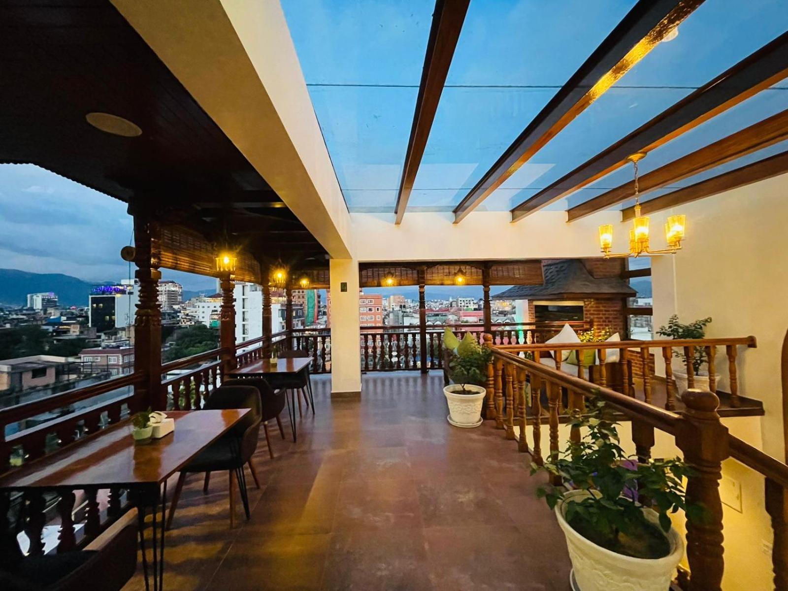 Timber House By Tara Group Hotel กาฐมาณฑุ ภายนอก รูปภาพ