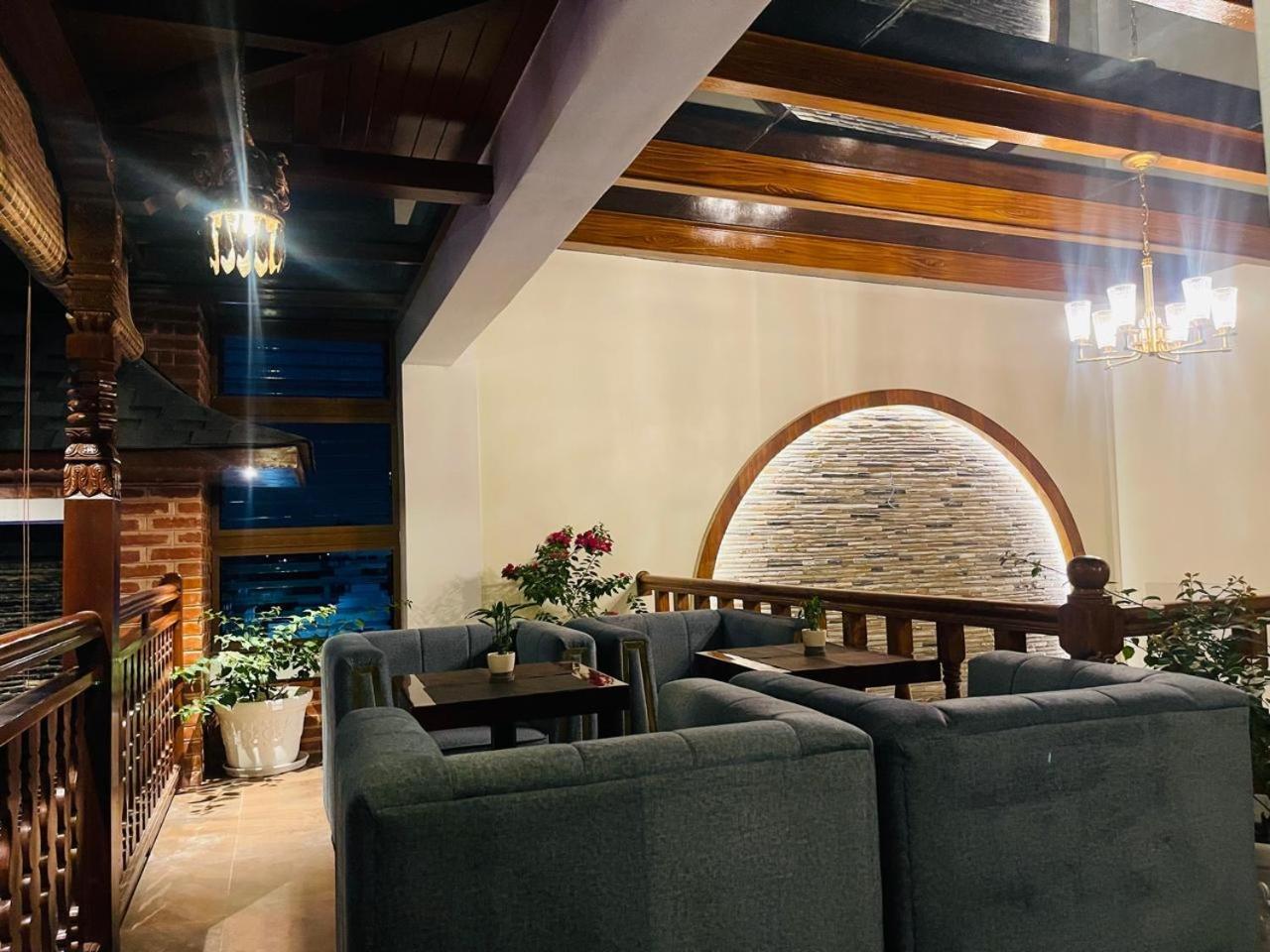 Timber House By Tara Group Hotel กาฐมาณฑุ ภายนอก รูปภาพ