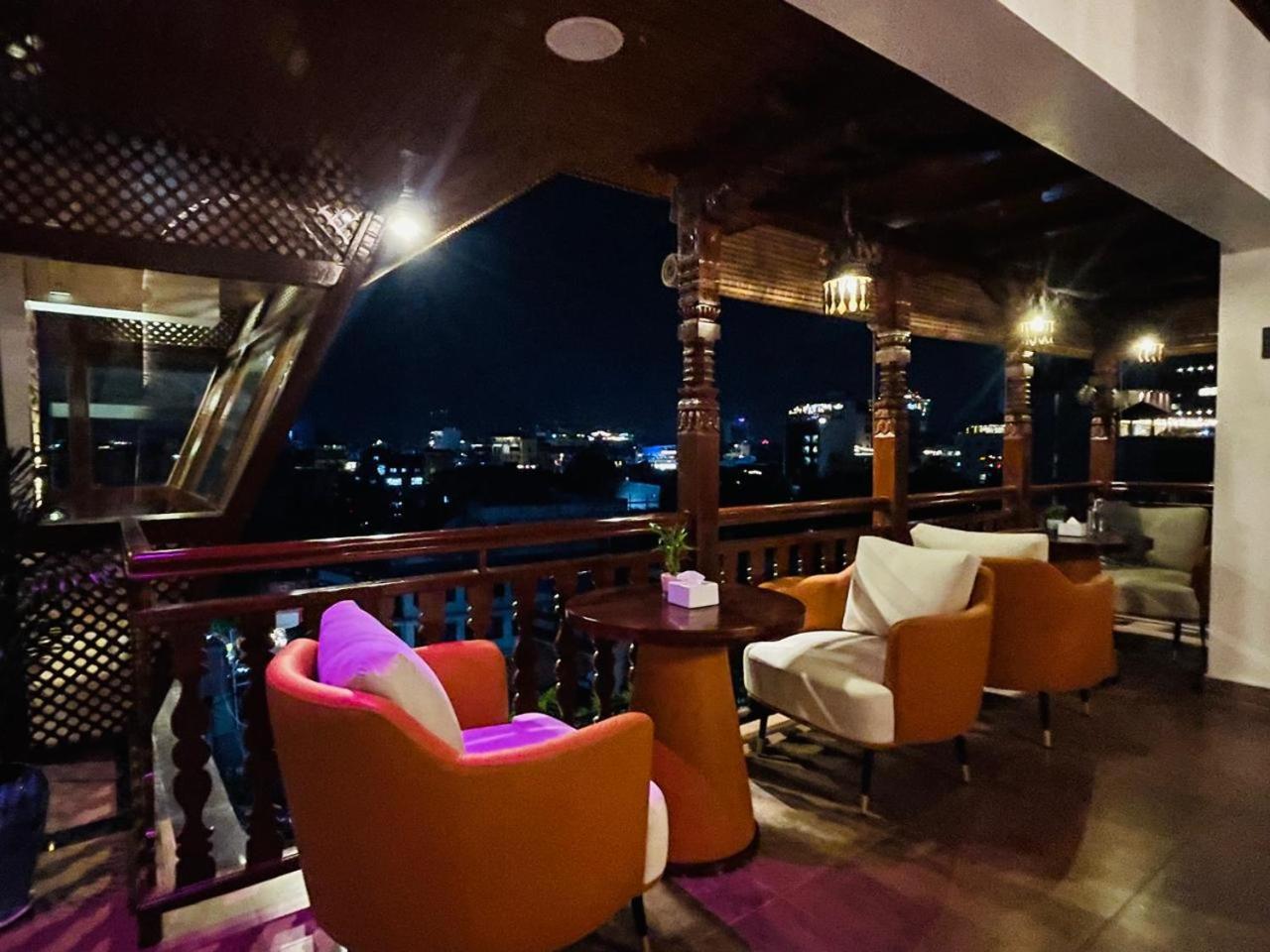 Timber House By Tara Group Hotel กาฐมาณฑุ ภายนอก รูปภาพ
