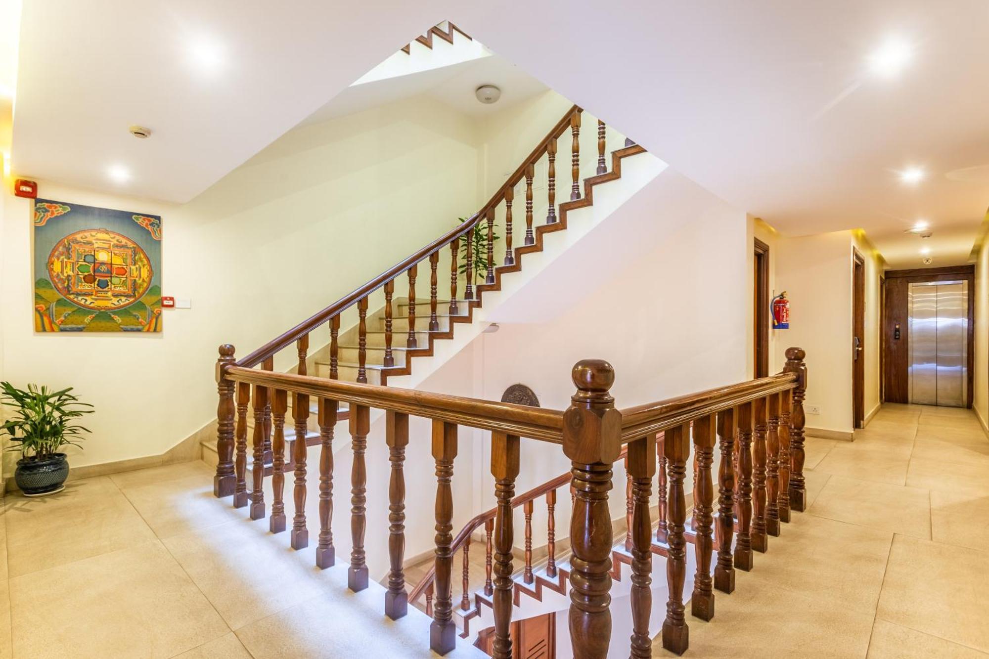 Timber House By Tara Group Hotel กาฐมาณฑุ ภายนอก รูปภาพ