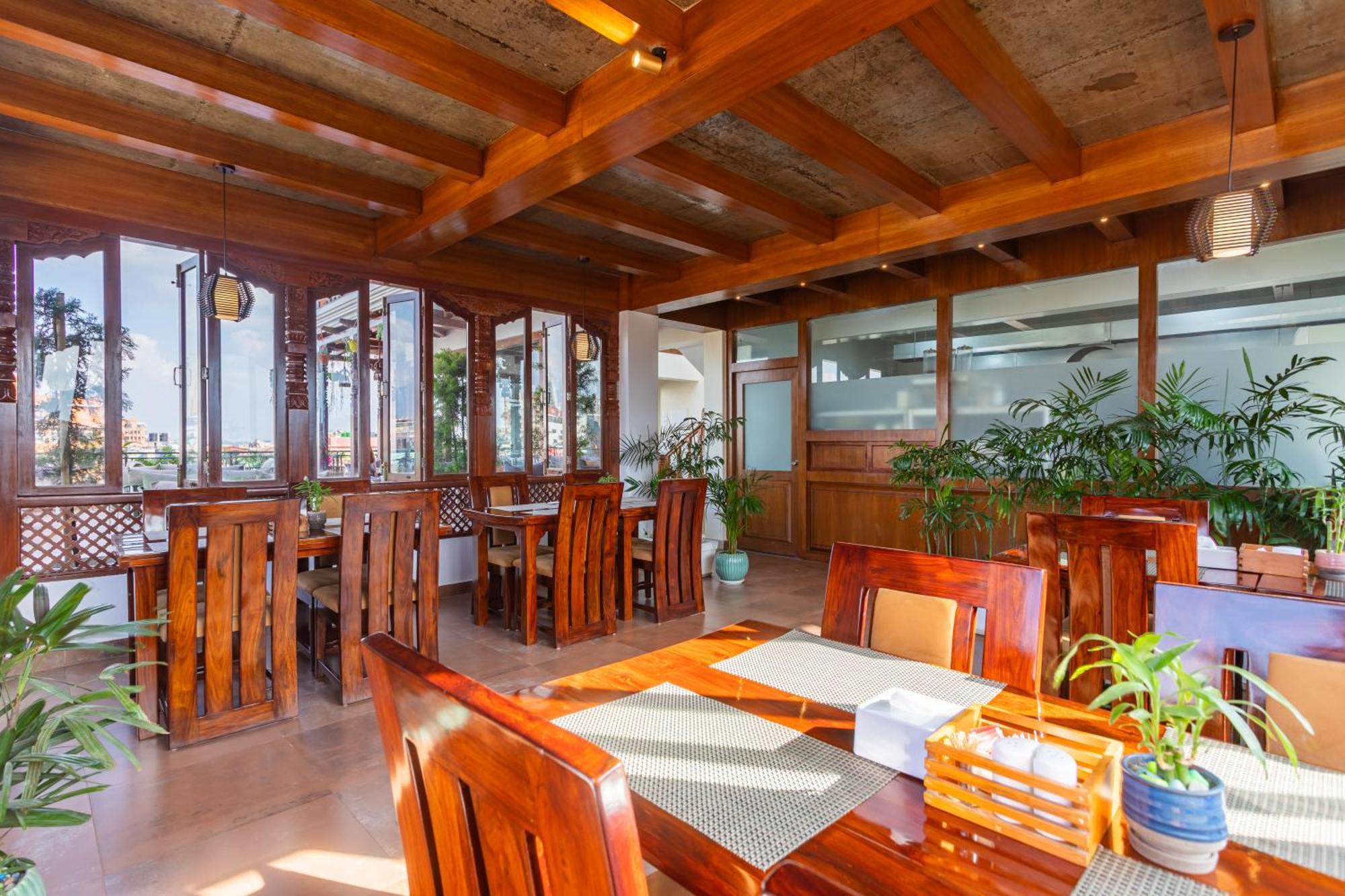 Timber House By Tara Group Hotel กาฐมาณฑุ ภายนอก รูปภาพ