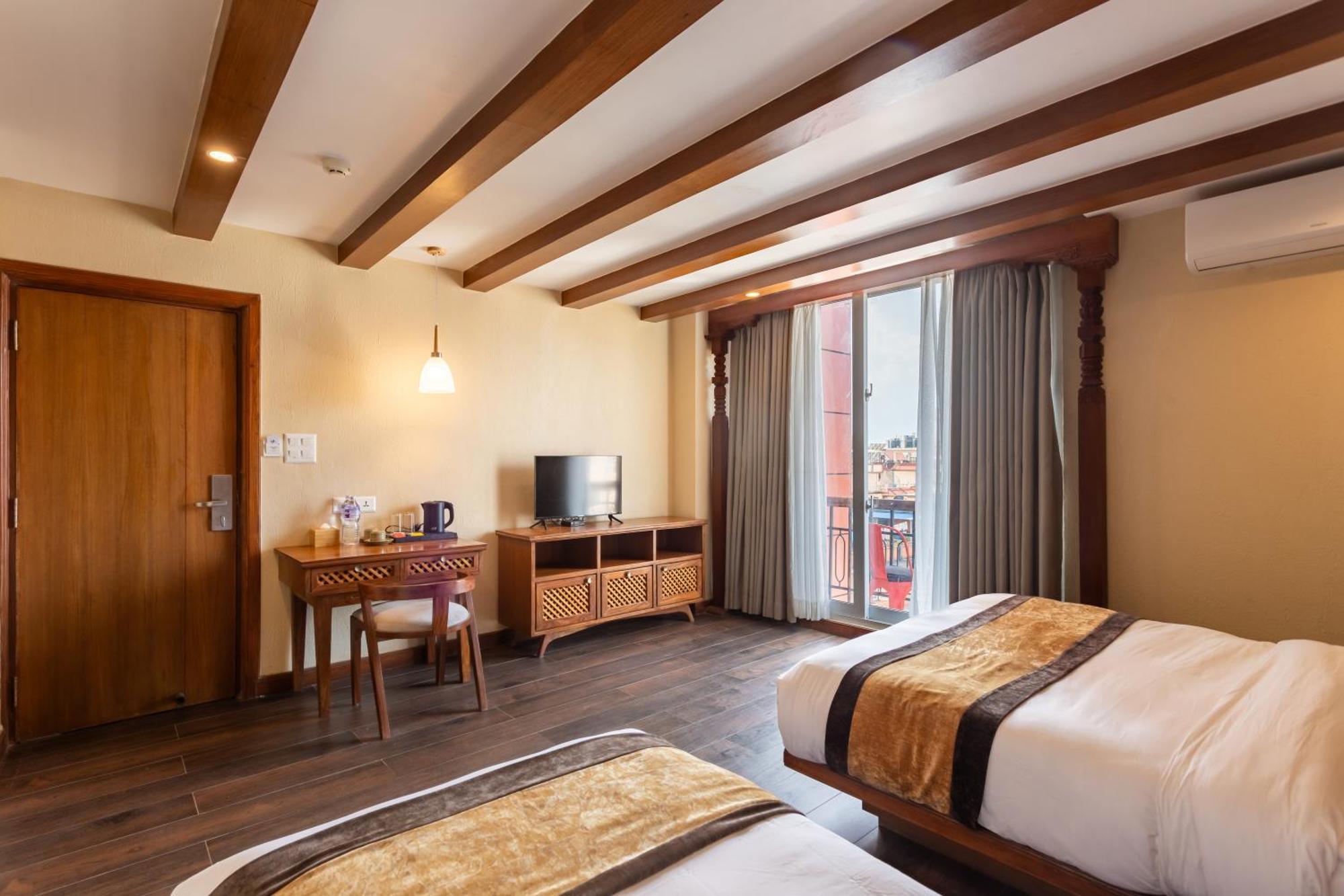 Timber House By Tara Group Hotel กาฐมาณฑุ ภายนอก รูปภาพ