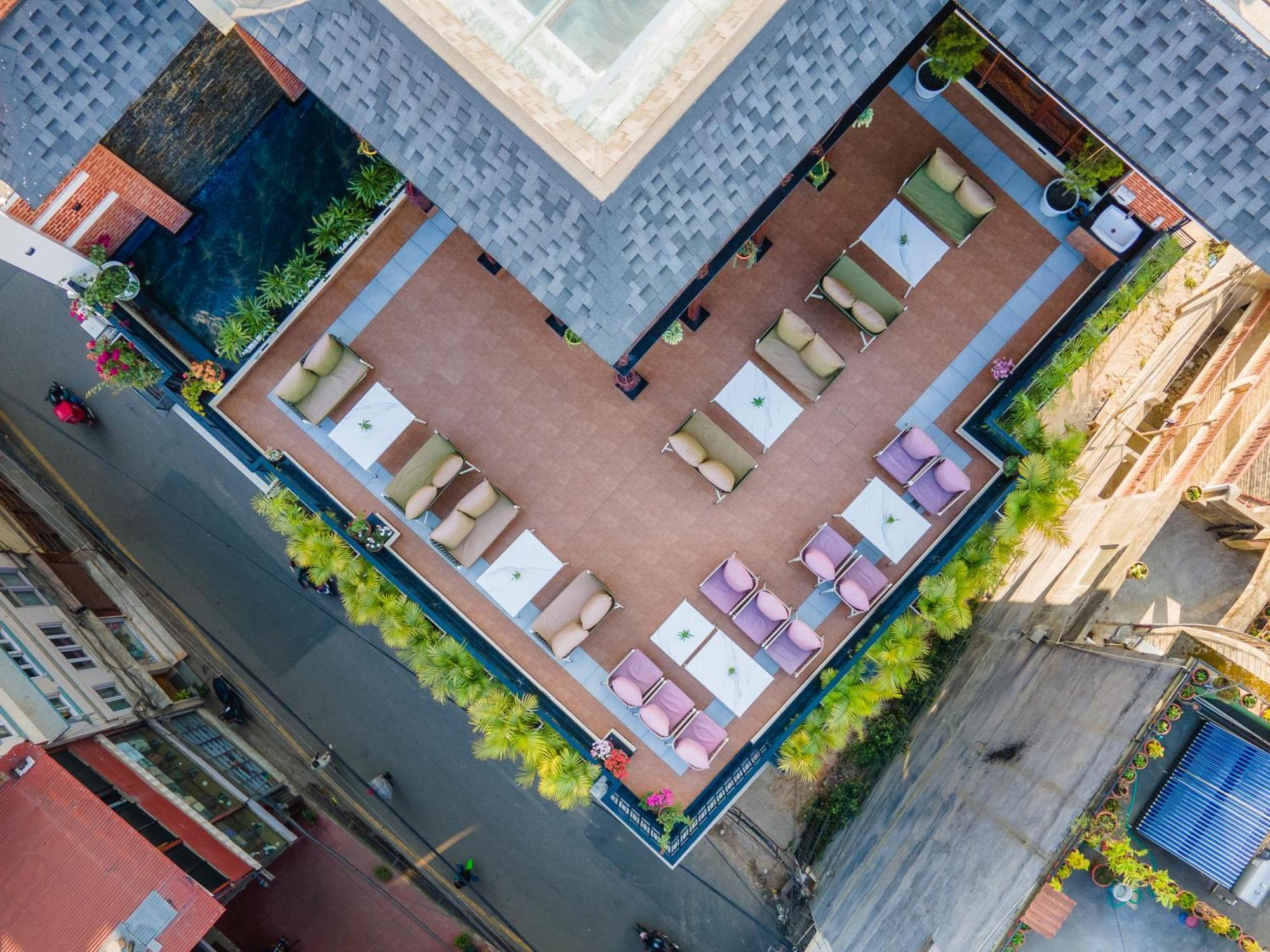 Timber House By Tara Group Hotel กาฐมาณฑุ ภายนอก รูปภาพ