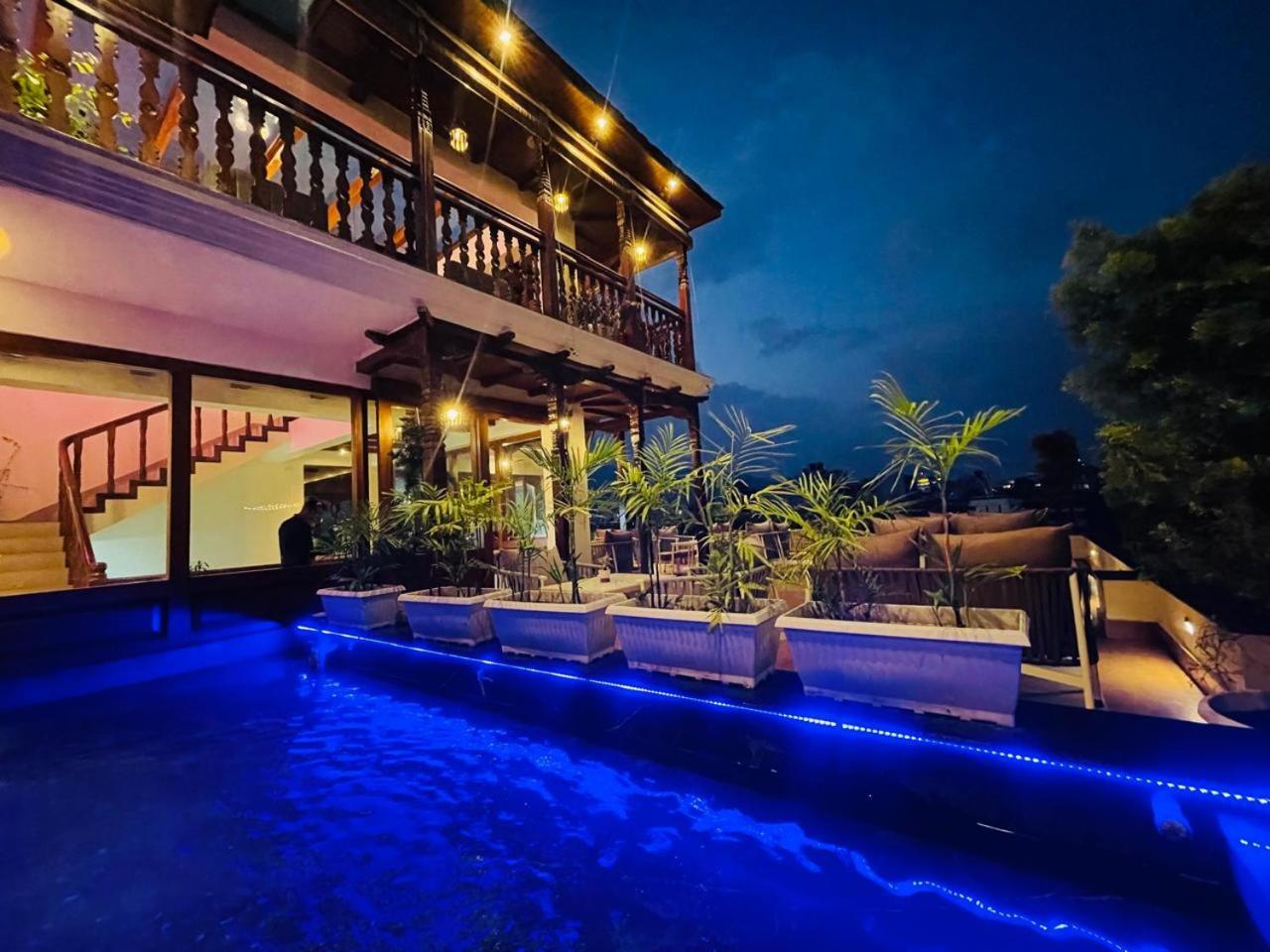 Timber House By Tara Group Hotel กาฐมาณฑุ ภายนอก รูปภาพ